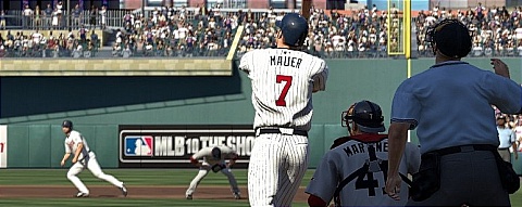 mlb10mauer1a