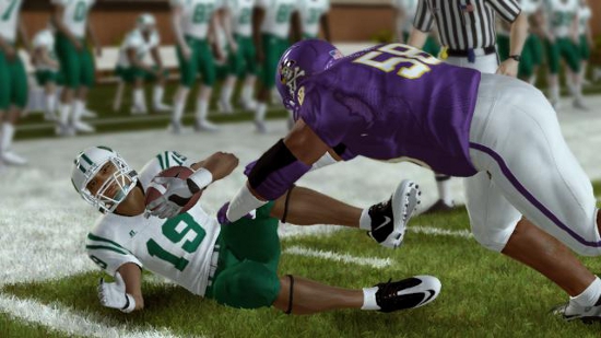 Can you transfer schools in ncaa 13 road to glory Ncaa Football 13 Hits And Misses Pastapadre Com